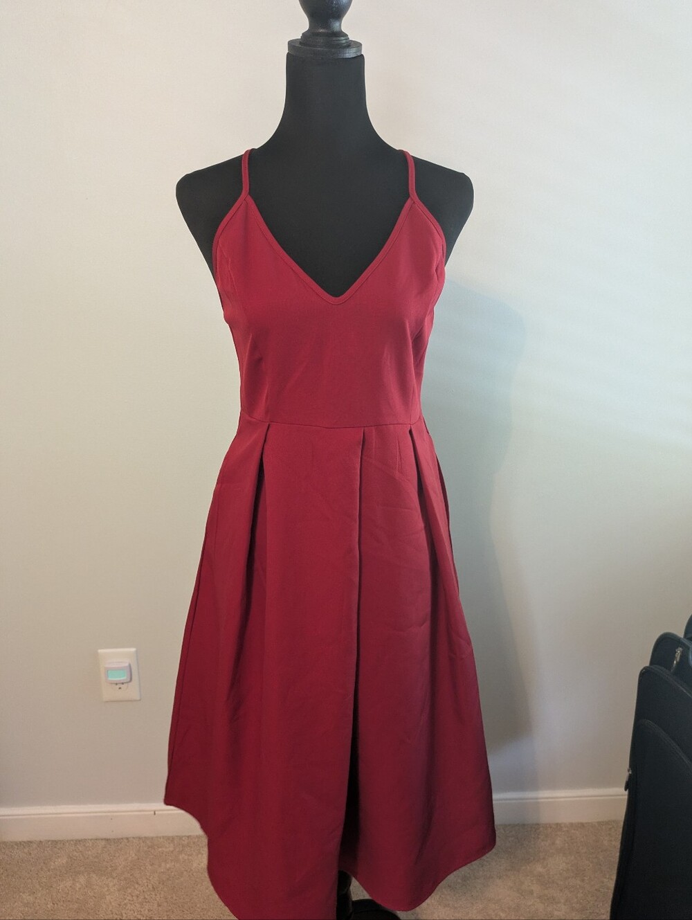 EliaCher Red V-Neck Spaghetti Cross Strap Dress Pleats Skater Lightweight Size M